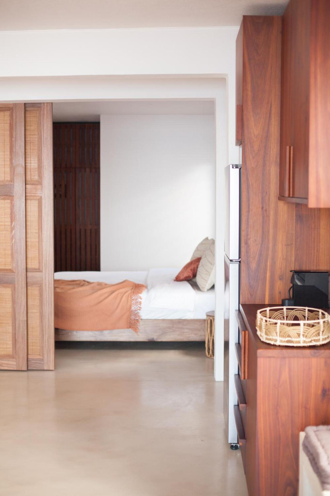 Chantauvent Guest House Blue Bay Bagian luar foto