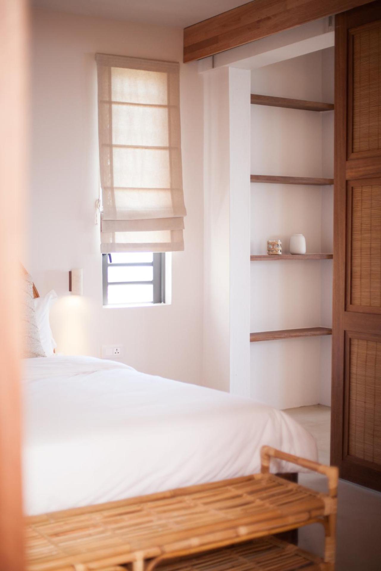 Chantauvent Guest House Blue Bay Bagian luar foto