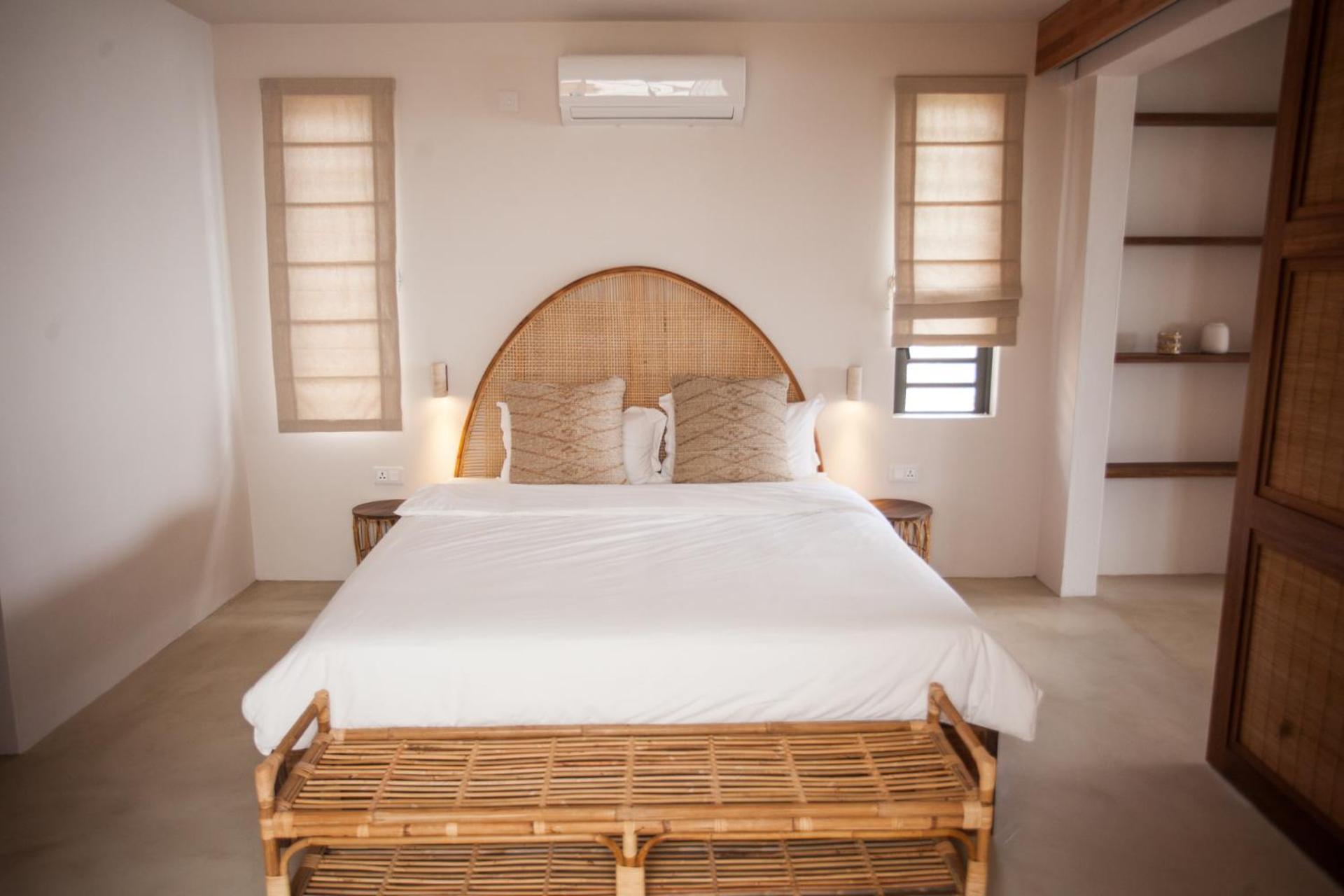Chantauvent Guest House Blue Bay Bagian luar foto