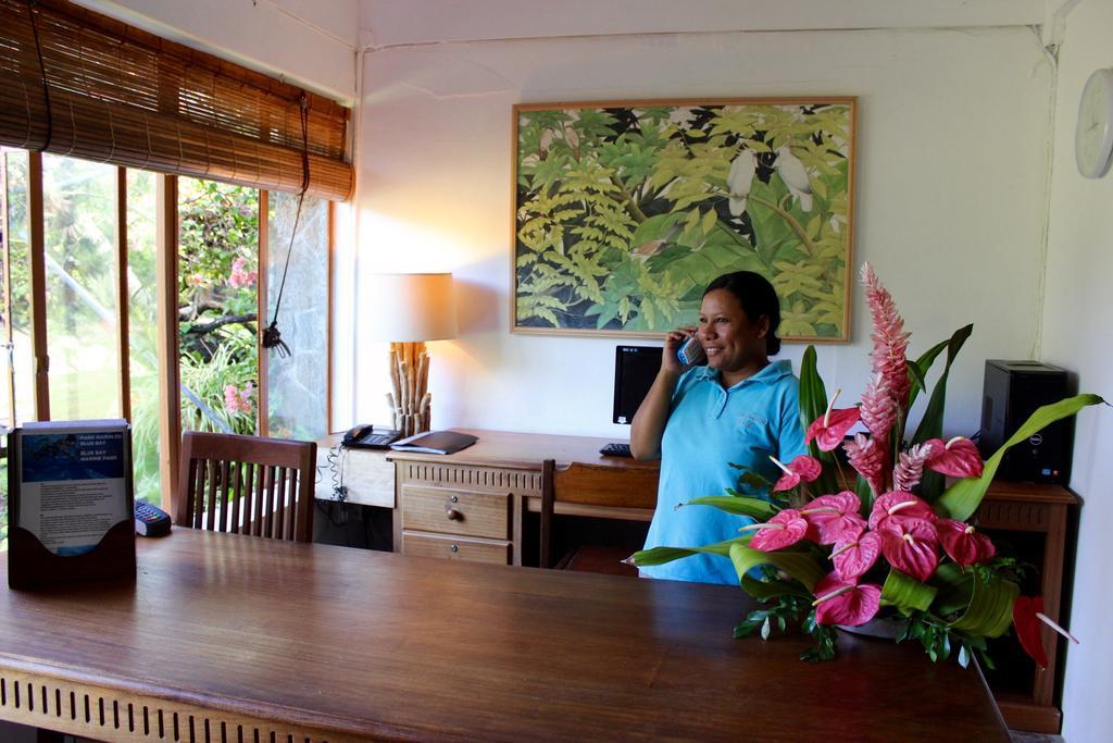 Chantauvent Guest House Blue Bay Bagian luar foto